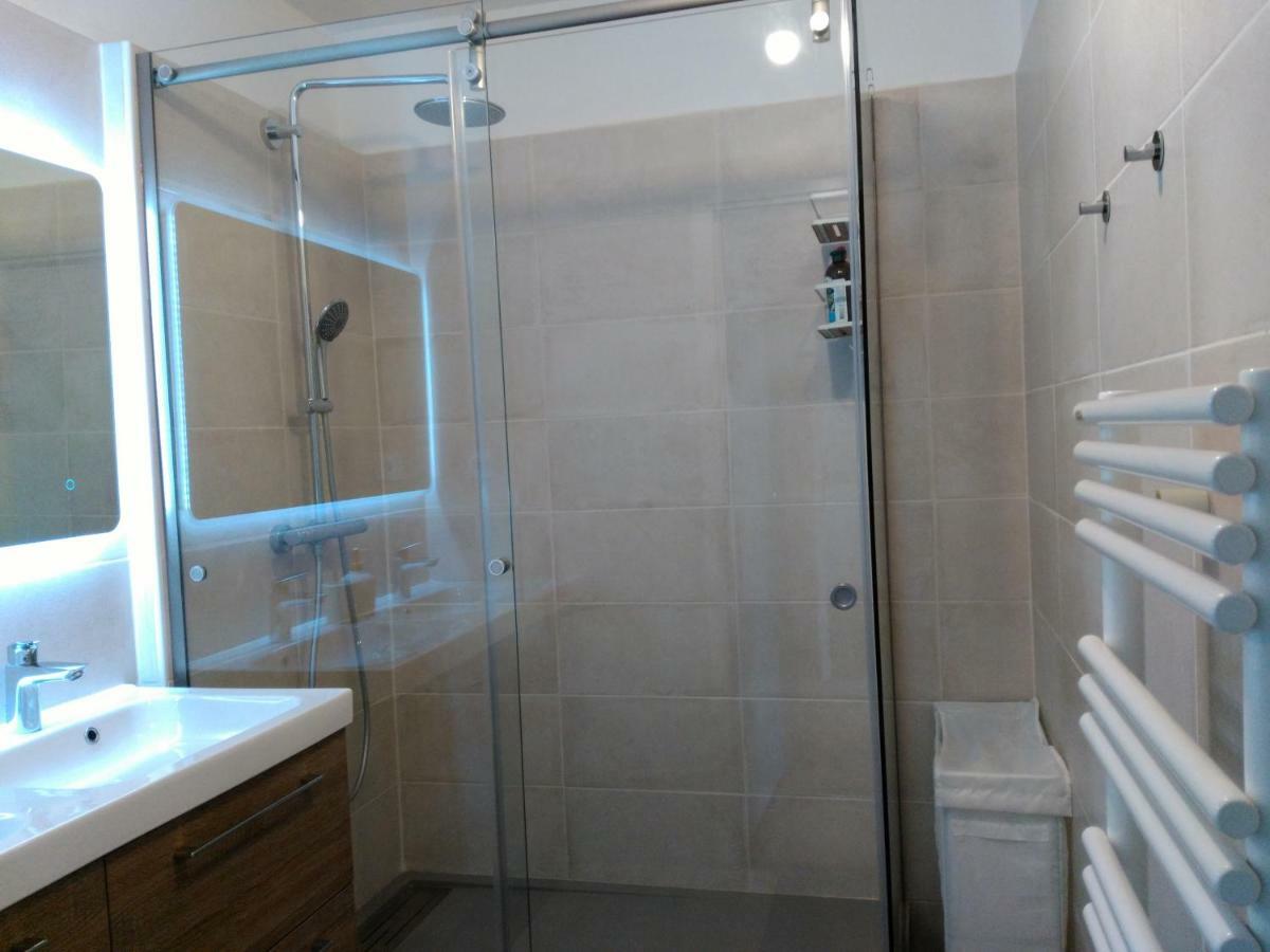 Bel Et Spacieux Appartement De 84 M² Avec Parking Tres Proche Du Metro Garibaldi Lyon Eksteriør bilde